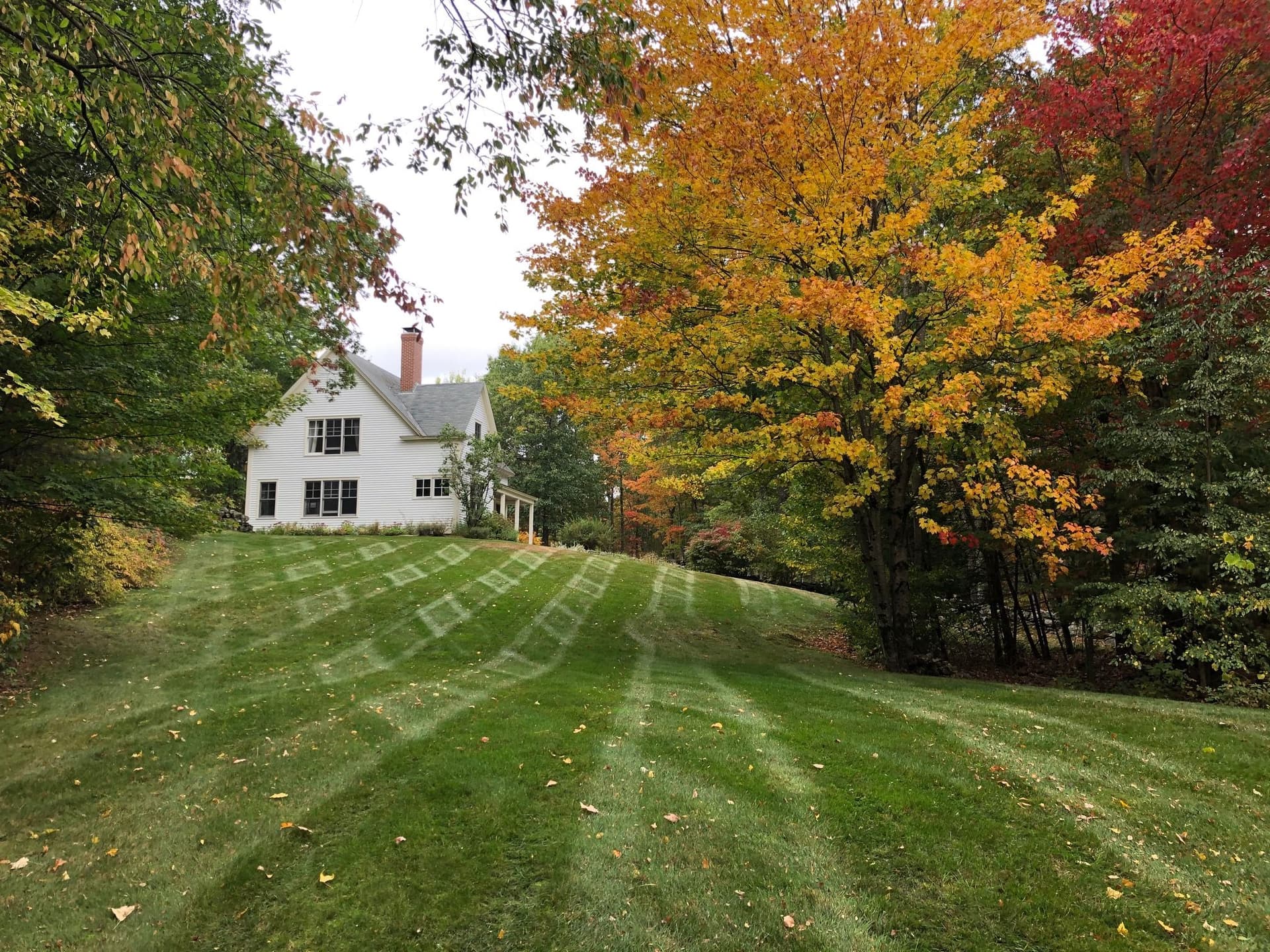 Pristine Lawn Mowing Transformations in New Hampshire