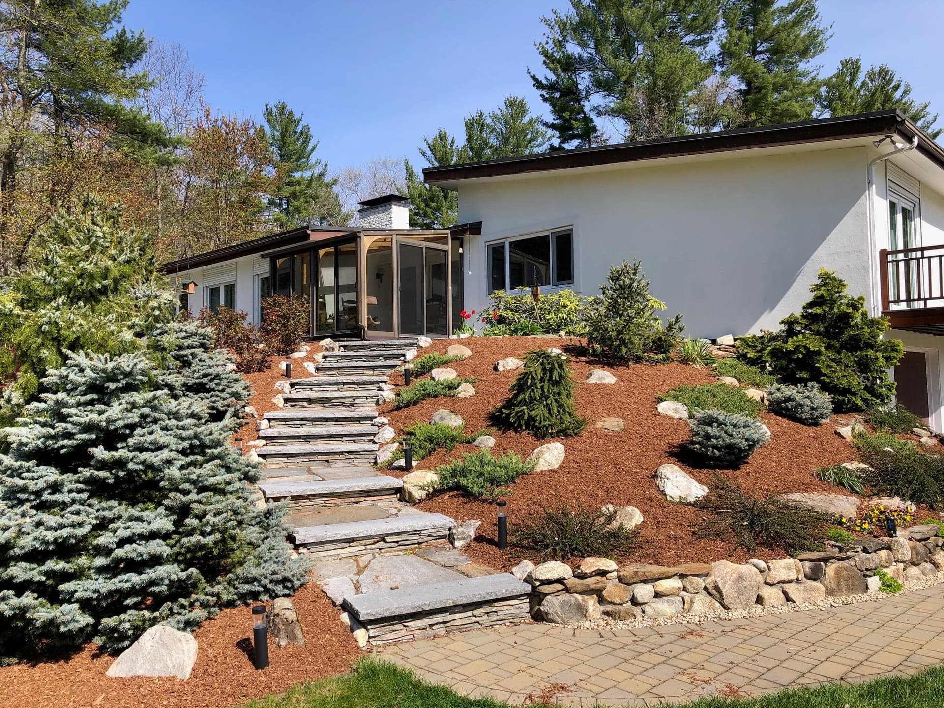 Expert Mulch Installation Services in New Hampshire